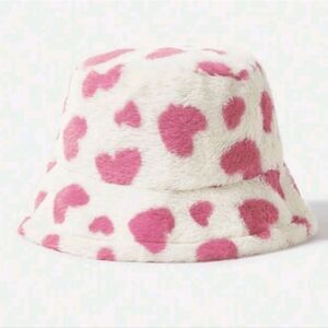 Heart Print Fuzzy Bucket Hat